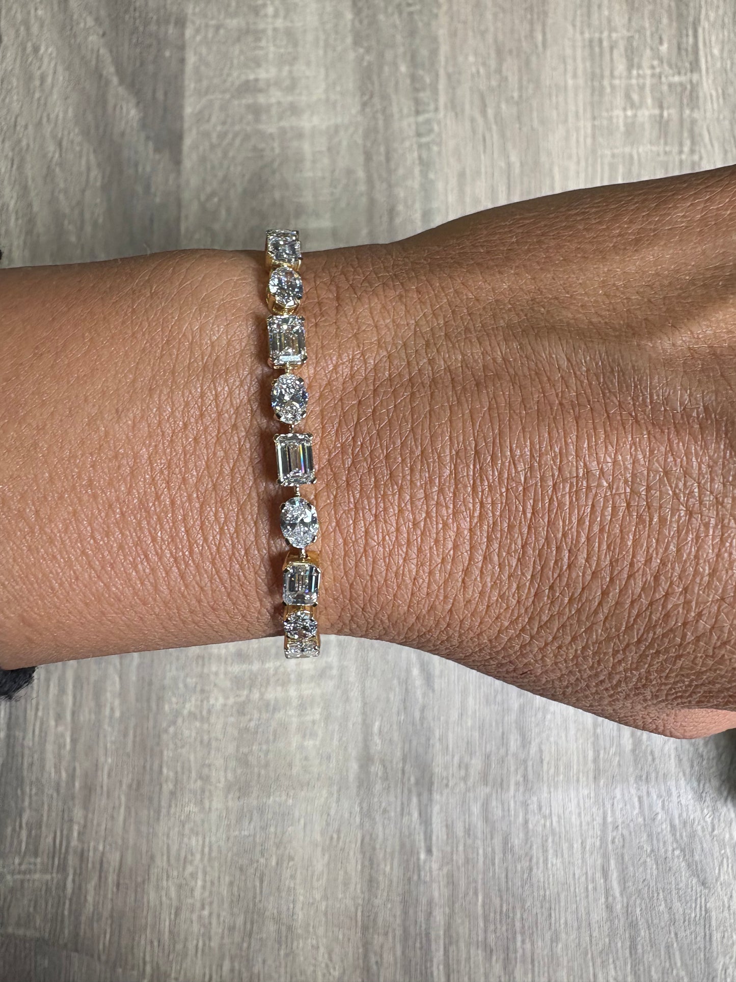 13.80 cttw Emerald & Oval Yellow Gold Tennis