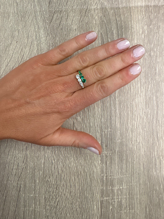 .55 cttw emerald green & diamond yellow gold wrap ring
