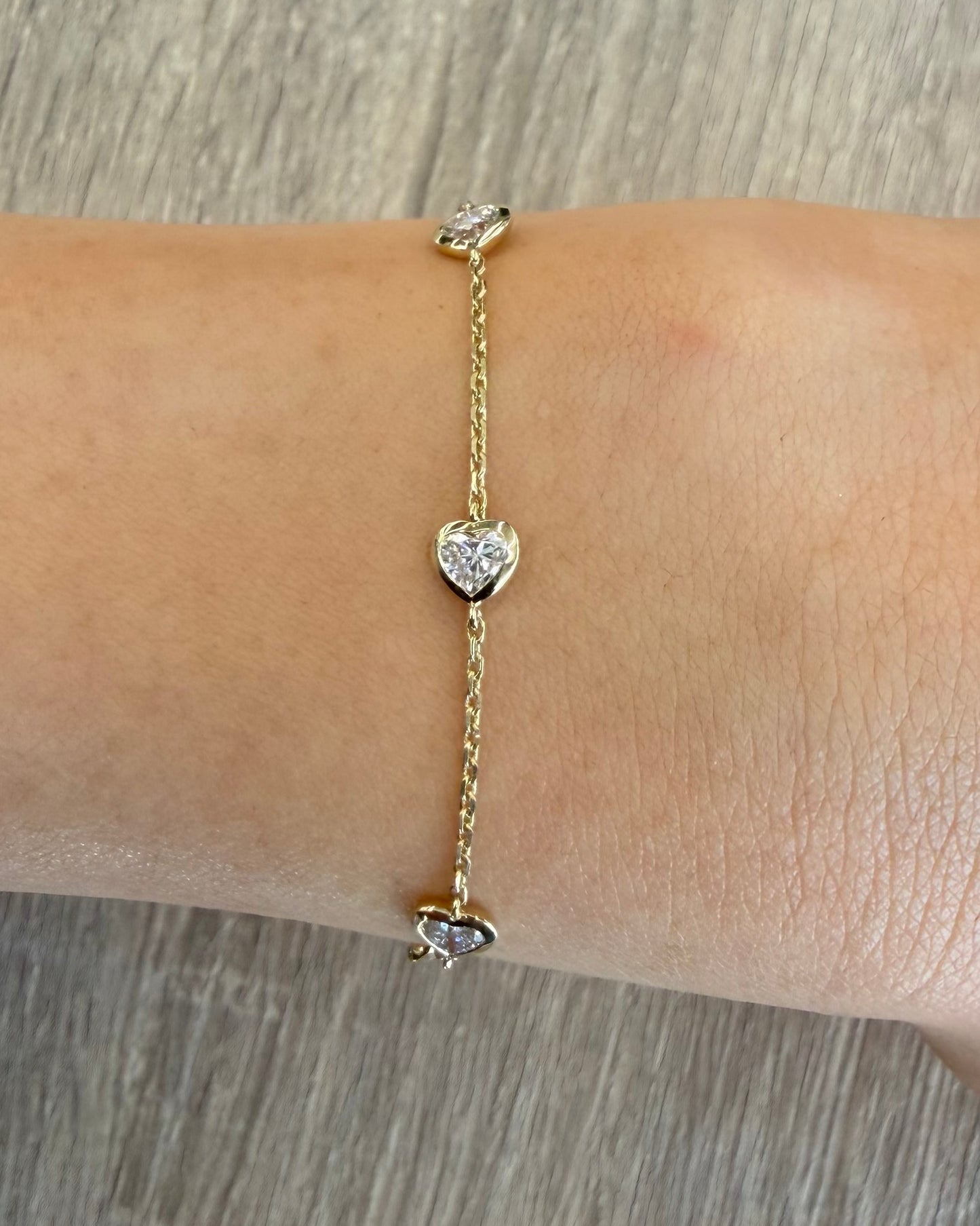 1.14 cttw heart bezel diamond by the yard style bracelet