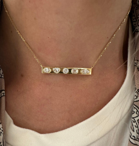 1 cttw yellow gold bar necklace